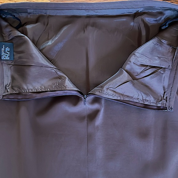 KasperASL Skirt Suit 10P.Fall color yet good forall seasons.Excellent condition. - Picture 10 of 10